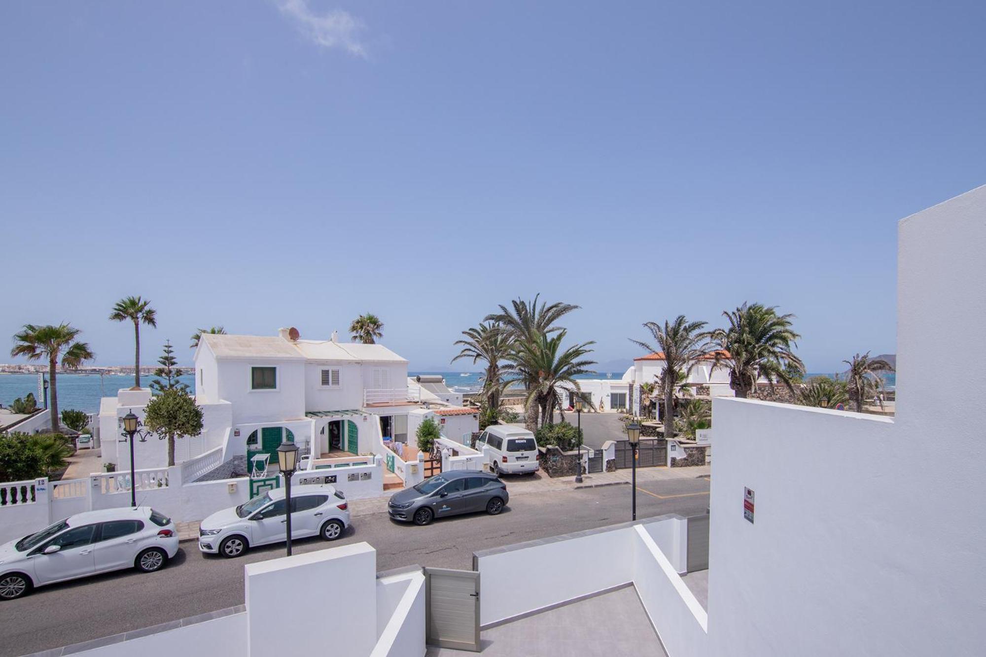 Apartment Holiday 2 Beachfront Corralejo By Holidays Home Екстер'єр фото
